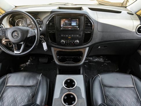 Used 2020 Mercedes-Benz Metris Passenger image 18