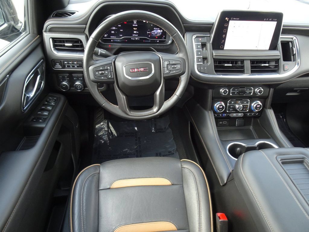 Used 2023 GMC Yukon AT4 w/ AT4 Premium Package AWD/4WD image 14