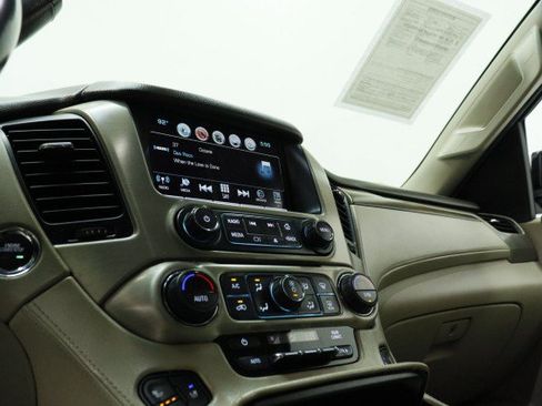 Used 2019 GMC Yukon Denali w/ Denali Ultimate Package AWD/4WD image 14