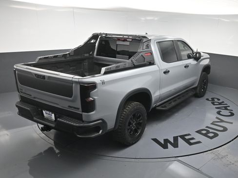 Used 2024 Chevrolet Silverado 1500 ZR2 w/ Technology Package image 33