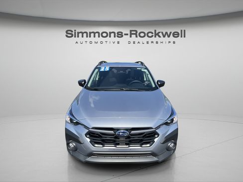 Used 2025 Subaru Crosstrek 2.5i Premium AWD/4WD image 8