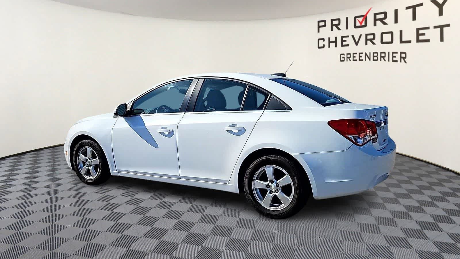 Used 2016 Chevrolet Cruze LT FWD image 6
