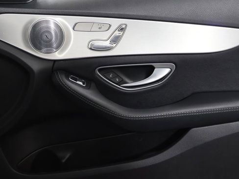 Used 2018 Mercedes-Benz C 300 4MATIC Sedan image 46