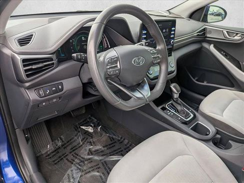 Used 2022 Hyundai Ioniq SE FWD image 10