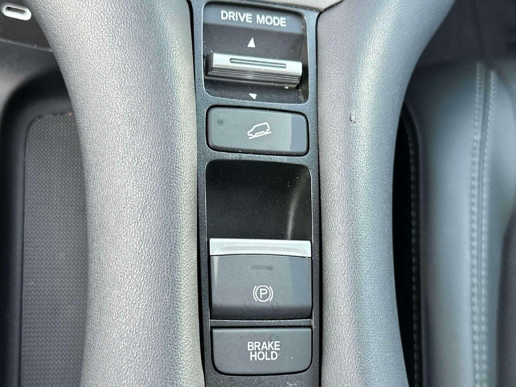 Certified 2024 Honda HR-V EX-L image 26