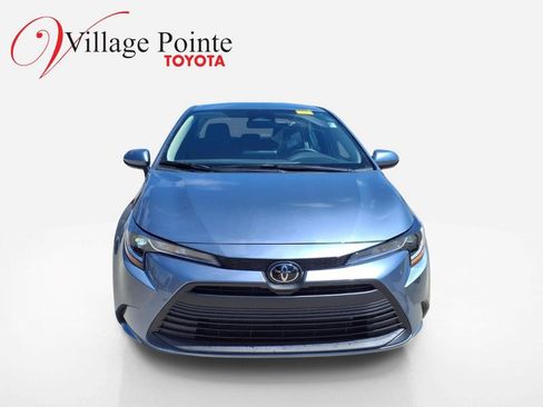 Used 2026 Toyota Corolla LE w/ LE Premium Package FWD image 8