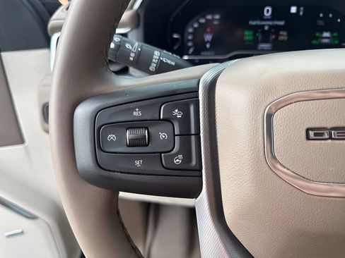 Certified 2023 GMC Yukon XL Denali image 29