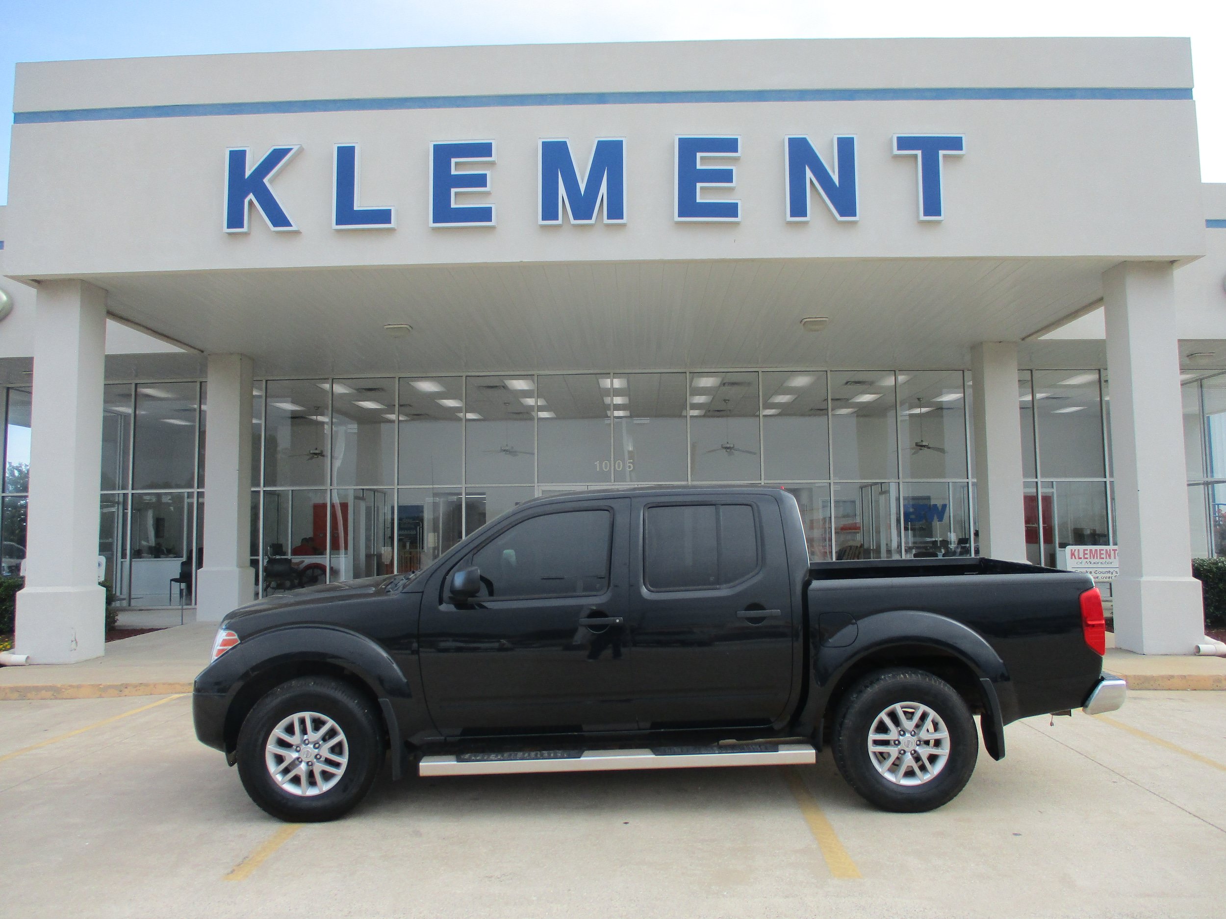 Used 2021 Nissan Frontier SV AWD/4WD image 1