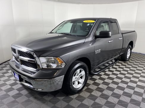 Used 2017 RAM 1500 Classic SLT RWD image 7