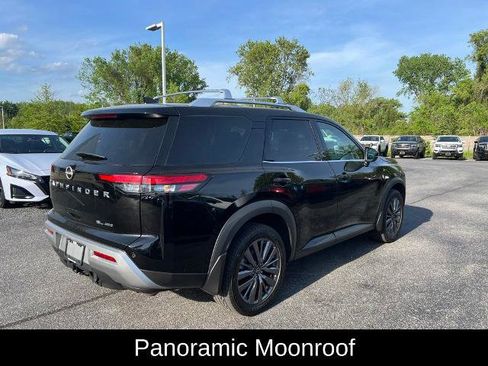 Certified 2023 Nissan Pathfinder SL w/ SL Premium Package AWD/4WD image 17