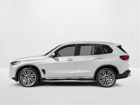New 2025 BMW X5 xDrive40i image 3