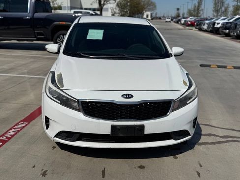 Used 2017 Kia Forte LX FWD image 5