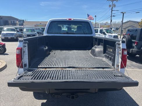 Used 2014 Ford F250 XL w/ Power Equipment Group AWD/4WD image 8