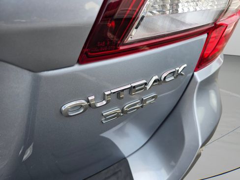 Used 2015 Subaru Outback 3.6R Limited image 26