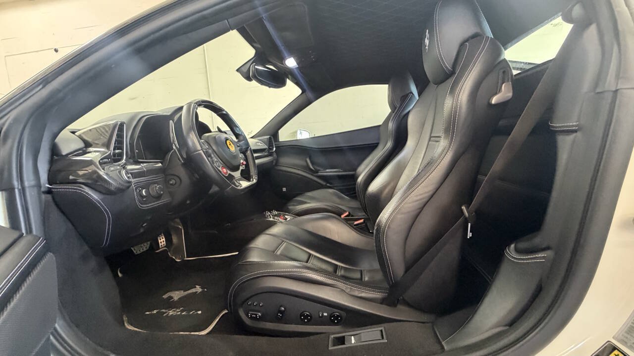 Used 2012 Ferrari 458 Italia Coupe RWD image 81