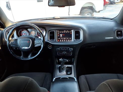 Used 2019 Dodge Charger SXT w/ Cold Weather Package image 21