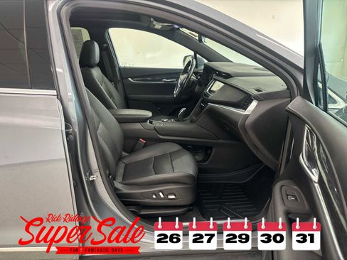 Used 2020 Cadillac XT5 Premium Luxury image 16