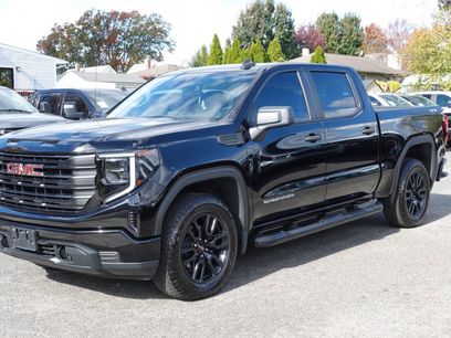 Used 2023 GMC Sierra 1500 Pro w/ Graphite Edition