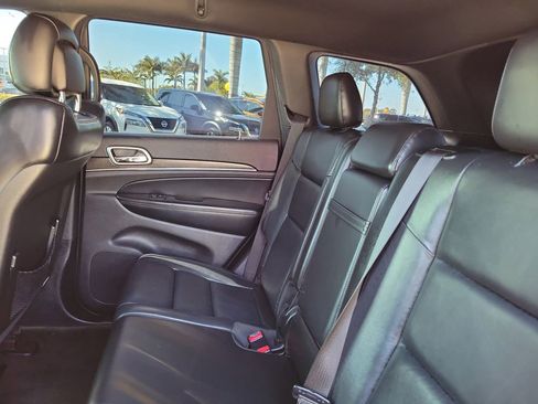 Used 2018 Jeep Grand Cherokee Limited RWD image 16