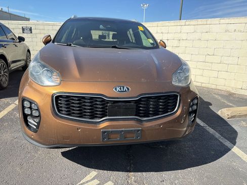 Used 2017 Kia Sportage SX image 2