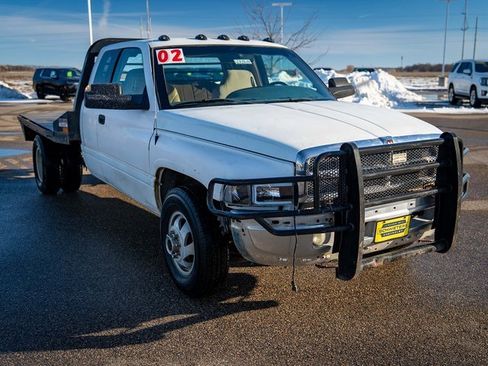 Used 2002 Dodge Ram 3500 Truck SLT image 3
