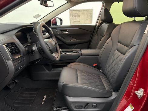 New 2026 Nissan Rogue Platinum AWD/4WD image 14
