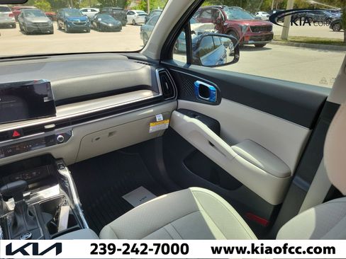 New 2026 Kia Sorento EX FWD image 17