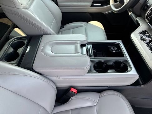Certified 2025 Ford Expedition Active AWD/4WD image 70