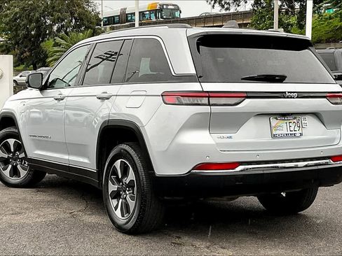 Used 2022 Jeep Grand Cherokee Limited 4xe image 4