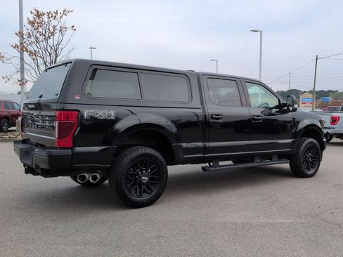 Certified 2022 Ford F350 Lariat w/ Black Appearance Package AWD/4WD image 8