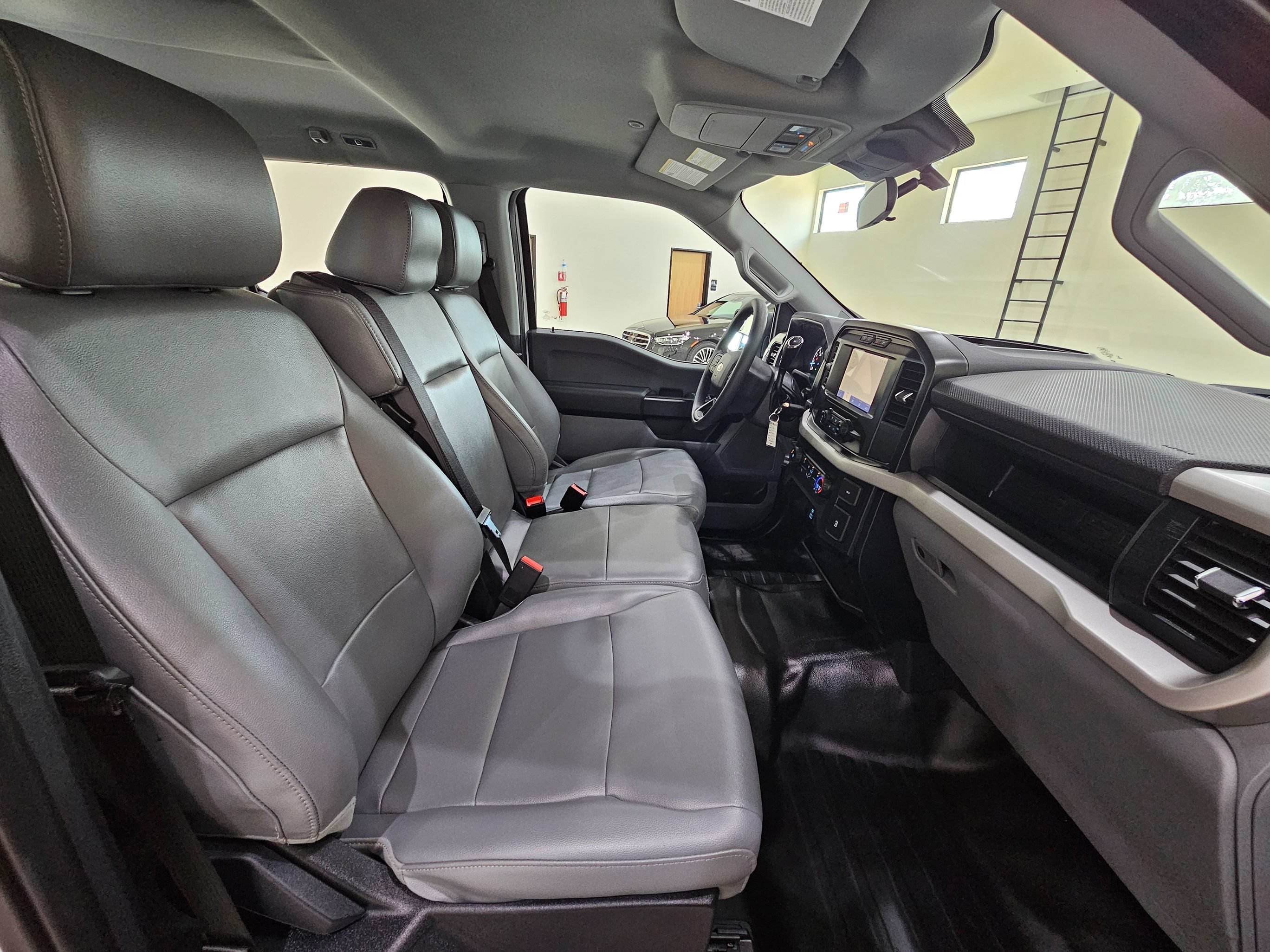 Used 2023 Ford F150 XL AWD/4WD image 34