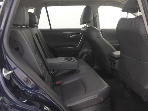 Used 2020 Toyota RAV4 Limited image 14