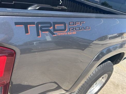 Used 2021 Toyota Tacoma SR5 RWD image 20