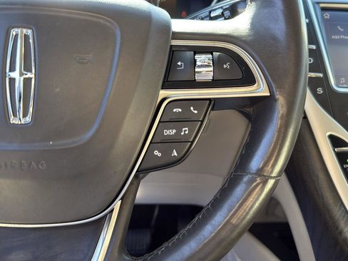 Used 2020 Lincoln Nautilus Reserve w/ Equipment Group 201A image 16