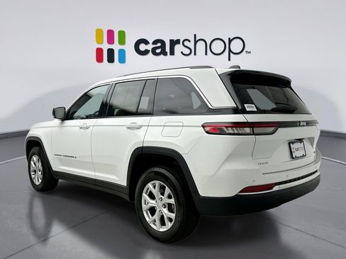 Used 2023 Jeep Grand Cherokee Limited image 3