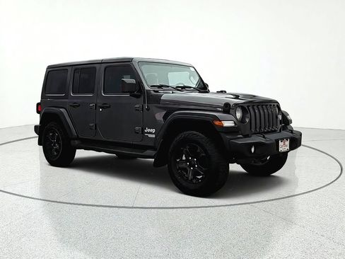Used 2018 Jeep Wrangler Unlimited Sport S AWD/4WD image 8