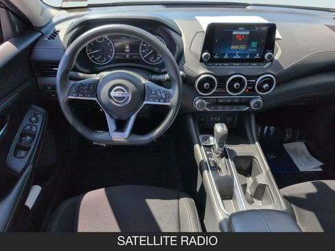 Used 2025 Nissan Sentra SV FWD image 13