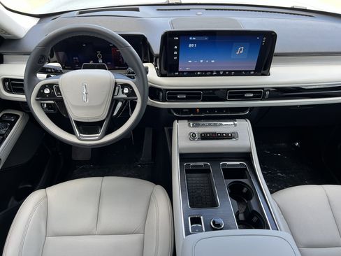 New 2025 Lincoln Aviator Reserve image 15