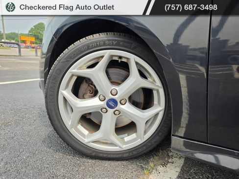 Used 2013 Ford Focus ST FWD image 13