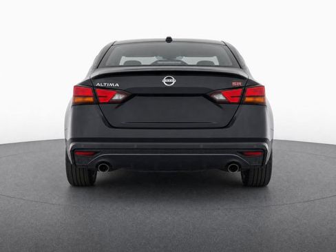 Used 2024 Nissan Altima 2.5 SR FWD image 11