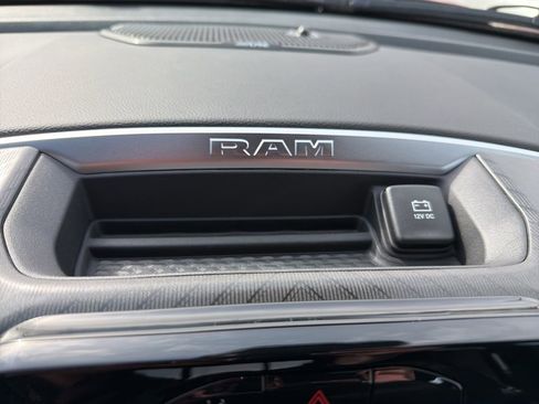 New 2026 RAM 1500 4x4 Crew Cab image 34
