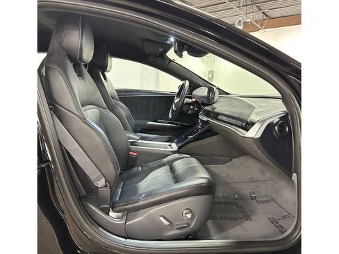 Used 2025 Lucid Air Grand Touring image 21