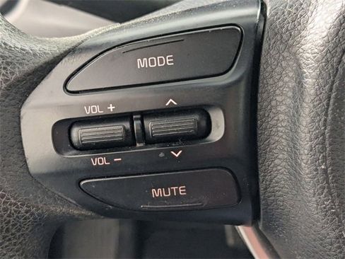 Used 2018 Kia Rio LX image 13
