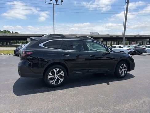 Used 2021 Subaru Outback Touring XT AWD/4WD image 4