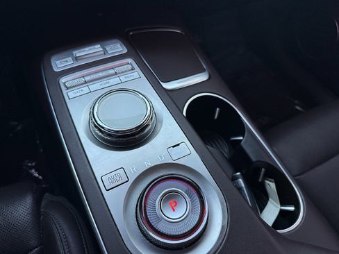 Used 2022 Genesis GV70 2.5T w/ Advanced Package image 15