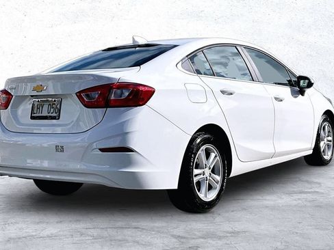 Used 2018 Chevrolet Cruze LT w/ LT Fleet Convenience Package FWD image 2