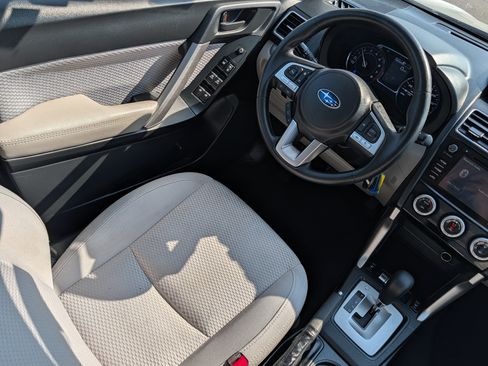 Used 2018 Subaru Forester 2.5i Premium AWD/4WD image 9