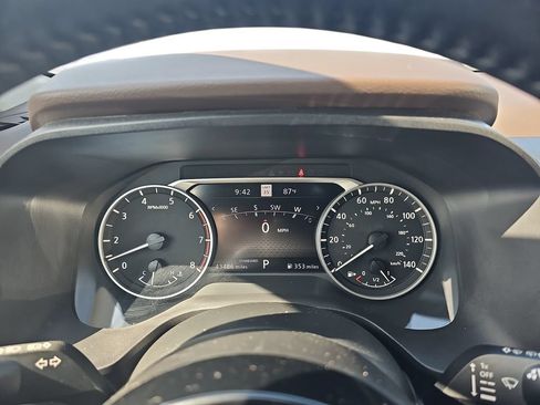 Used 2023 Nissan Rogue SL w/ SL Premium Package FWD image 19