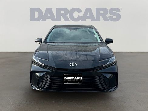 Used 2025 Toyota Camry LE FWD image 2