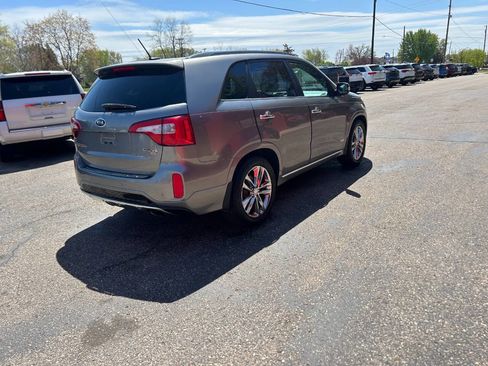 Used 2014 Kia Sorento SX w/ 3rd Row Package AWD/4WD image 21